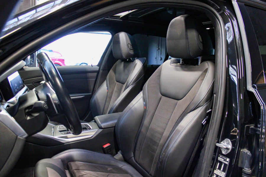 BMW 3 Serie Touring 330e M-Sport | Pano | Trekhaak | 360 camera