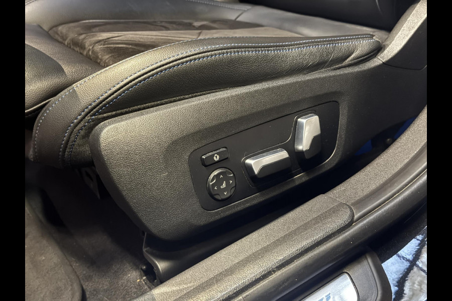 BMW 3 Serie Touring 330e M-Sport | Pano | Trekhaak | 360 camera