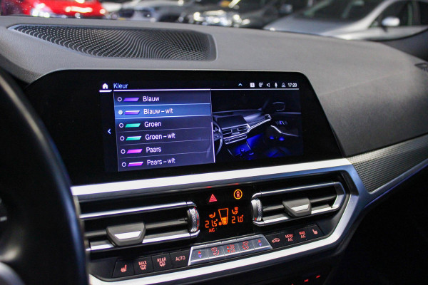 BMW 3 Serie Touring 330e M-Sport | Pano | Trekhaak | 360 camera