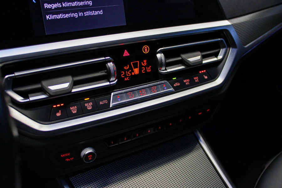 BMW 3 Serie Touring 330e M-Sport | Pano | Trekhaak | 360 camera