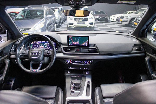 Audi Q5 55 TFSI e quattro Competition S-line | Pano | Trekhaak