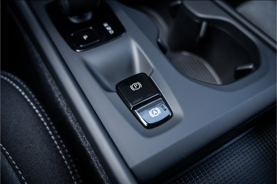 Volvo XC40 1.5 T5 Recharge Inscription Expression - Intellisafe - Camera - Carplay
