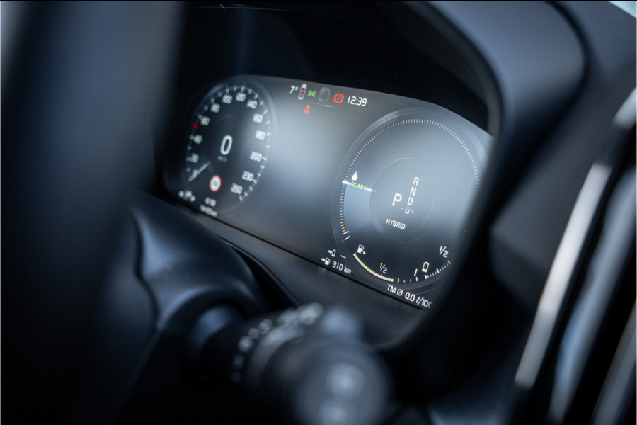 Volvo XC40 1.5 T5 Recharge Inscription Expression - Intellisafe - Camera - Carplay