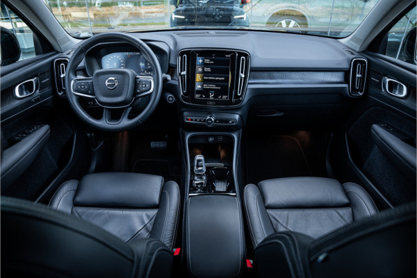 Volvo XC40 T5 AWD Intro Edition **Panoramadak**LEDER**Trekhaak wegklapbaar**dealer onderhouden