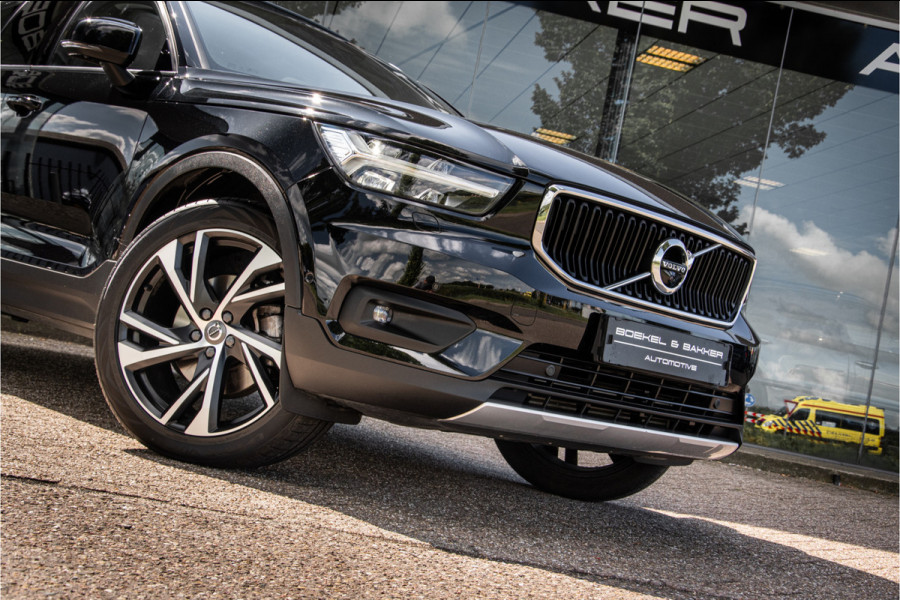 Volvo XC40 T5 AWD Intro Edition **Panoramadak**LEDER**Trekhaak wegklapbaar**dealer onderhouden