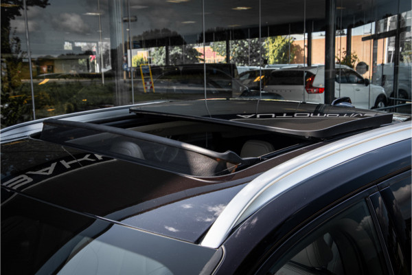 Volvo XC40 T5 AWD Intro Edition **Panoramadak**LEDER**Trekhaak wegklapbaar**dealer onderhouden