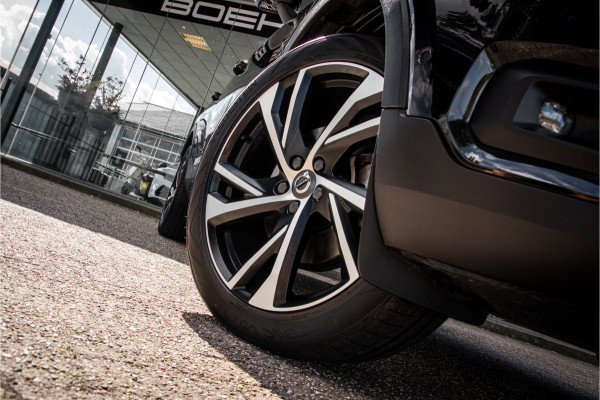 Volvo XC40 T5 AWD Intro Edition **Panoramadak**LEDER**Trekhaak wegklapbaar**dealer onderhouden