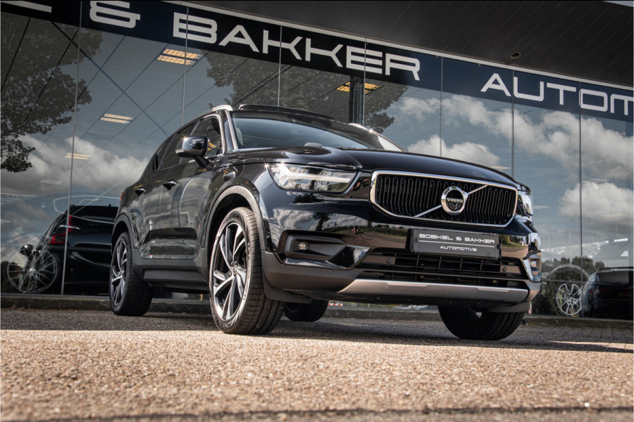 Volvo XC40 T5 AWD Intro Edition **Panoramadak**LEDER**Trekhaak wegklapbaar**dealer onderhouden