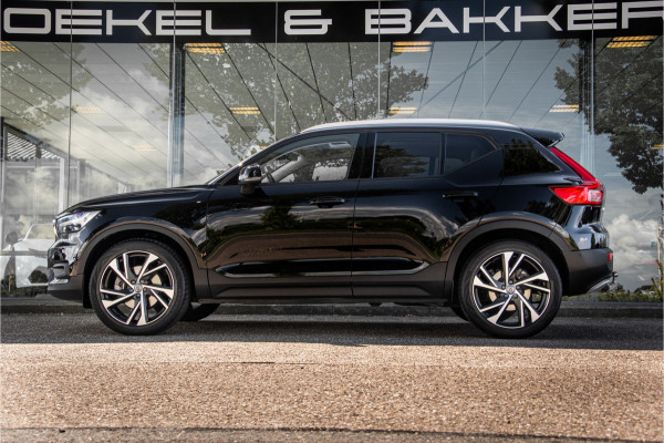 Volvo XC40 T5 AWD Intro Edition **Panoramadak**LEDER**Trekhaak wegklapbaar**dealer onderhouden