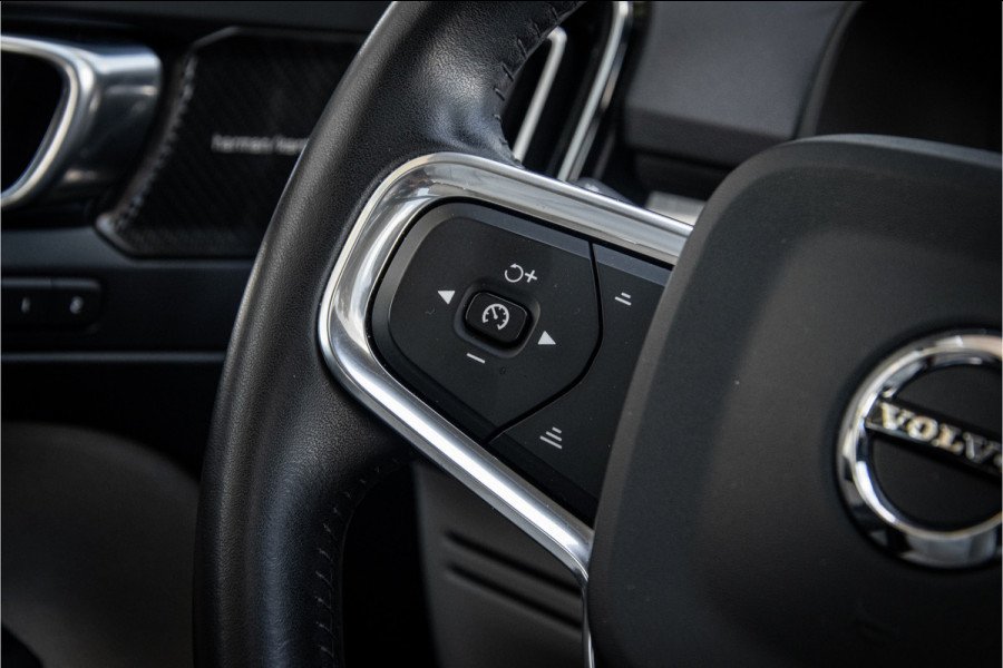 Volvo XC40 T5 AWD Intro Edition **Panoramadak**LEDER**Trekhaak wegklapbaar**dealer onderhouden
