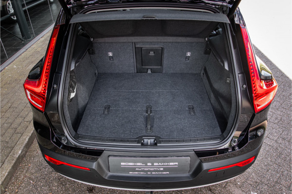Volvo XC40 T5 AWD Intro Edition **Panoramadak**LEDER**Trekhaak wegklapbaar**dealer onderhouden