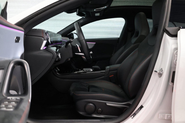 Mercedes-Benz CLA-Klasse 250 AMG Line LED/VIRTUAL/SFEER/PANOR/ALCANTARA+S.VERWARMING/LMV/CRUISE/ECC/12 MDN GARANTIE!