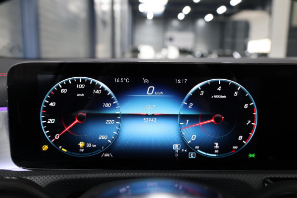 Mercedes-Benz CLA-Klasse 250 AMG Line LED/VIRTUAL/SFEER/PANOR/ALCANTARA+S.VERWARMING/LMV/CRUISE/ECC/12 MDN GARANTIE!