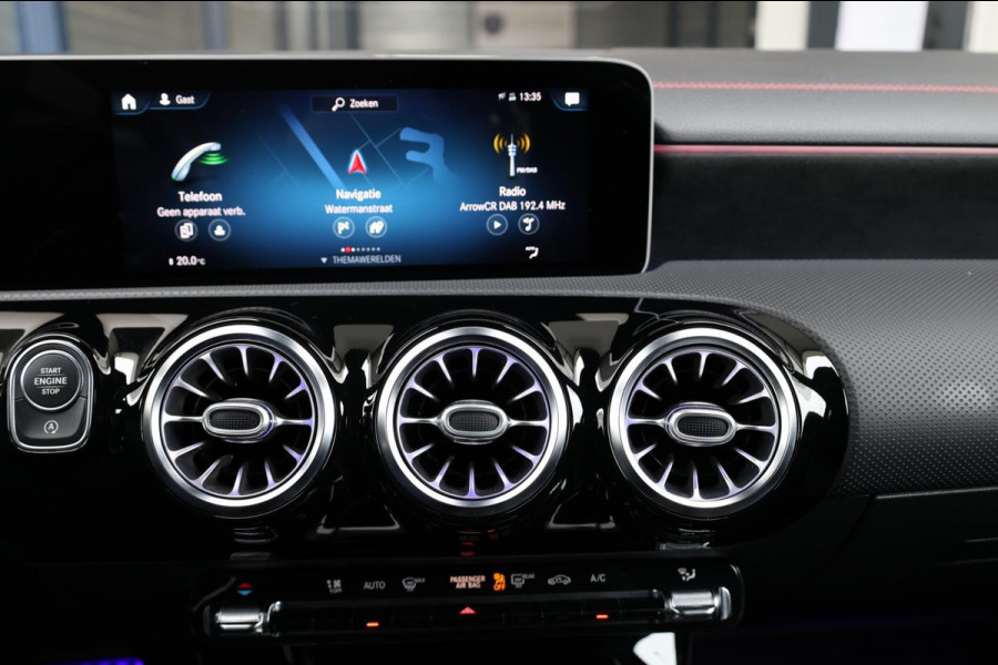 Mercedes-Benz CLA-Klasse 250 AMG Line LED/VIRTUAL/SFEER/PANOR/ALCANTARA+S.VERWARMING/LMV/CRUISE/ECC/12 MDN GARANTIE!