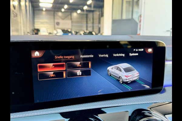 Mercedes-Benz CLA-Klasse 250 AMG Line LED/VIRTUAL/SFEER/PANOR/ALCANTARA+S.VERWARMING/LMV/CRUISE/ECC/12 MDN GARANTIE!