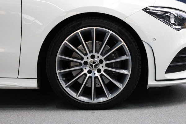 Mercedes-Benz CLA-Klasse 250 AMG Line LED/VIRTUAL/SFEER/PANOR/ALCANTARA+S.VERWARMING/LMV/CRUISE/ECC/12 MDN GARANTIE!