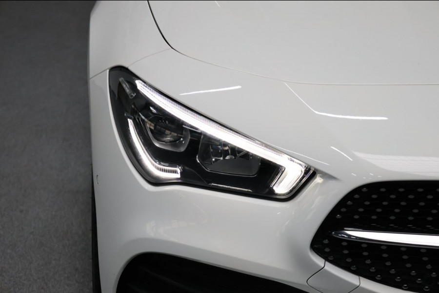 Mercedes-Benz CLA-Klasse 250 AMG Line LED/VIRTUAL/SFEER/PANOR/ALCANTARA+S.VERWARMING/LMV/CRUISE/ECC/12 MDN GARANTIE!