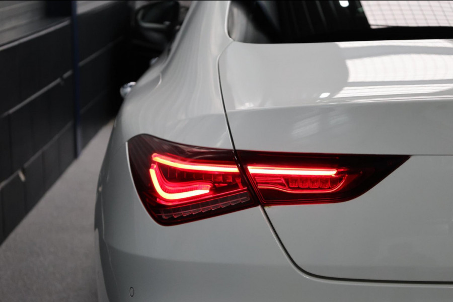 Mercedes-Benz CLA-Klasse 250 AMG Line LED/VIRTUAL/SFEER/PANOR/ALCANTARA+S.VERWARMING/LMV/CRUISE/ECC/12 MDN GARANTIE!