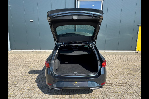 Seat Leon Sportstourer 1.5 eTSI * FR-Line * Camera * Side ass. * Line ass. * Visueel Cockpit *