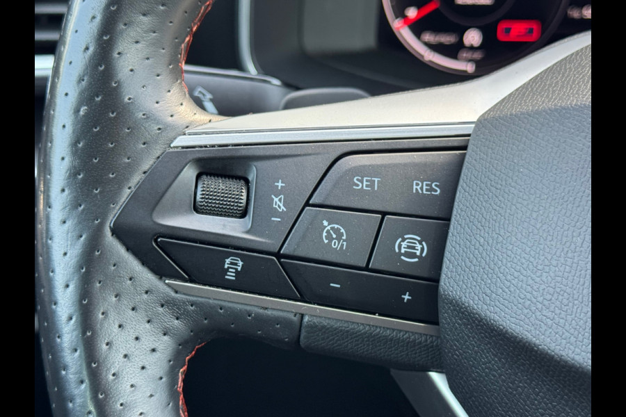 Seat Leon Sportstourer 1.5 eTSI * FR-Line * Camera * Side ass. * Line ass. * Visueel Cockpit *