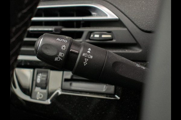 Citroën Grand C4 Picasso 1.2 PureTech Business 7P.(APPLE CARPLAY,NAVI,LED,CRUISE,CLIMATE,CAMERA,GETINT,TREKHAAK,NETTESTAAT)