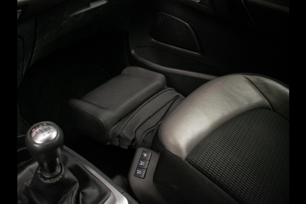 Citroën Grand C4 Picasso 1.2 PureTech Business 7P.(APPLE CARPLAY,NAVI,LED,CRUISE,CLIMATE,CAMERA,GETINT,TREKHAAK,NETTESTAAT)