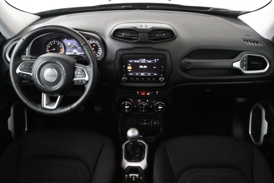Jeep Renegade 1.4 MultiAir Limited (PANORAMADAK, CLIMA, NAVIGATIE, PARKEERSENSOREN, STUURBEDIENING)