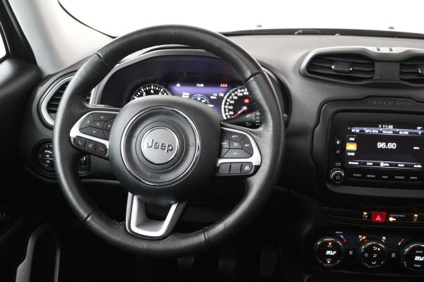 Jeep Renegade 1.4 MultiAir Limited (PANORAMADAK, CLIMA, NAVIGATIE, PARKEERSENSOREN, STUURBEDIENING)
