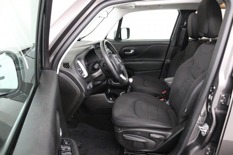 Jeep Renegade 1.4 MultiAir Limited (PANORAMADAK, CLIMA, NAVIGATIE, PARKEERSENSOREN, STUURBEDIENING)