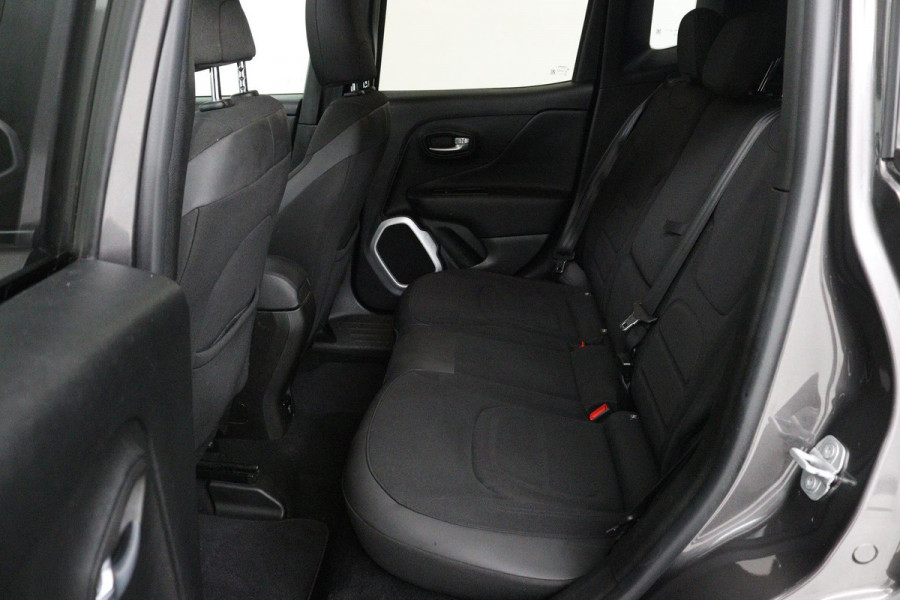 Jeep Renegade 1.4 MultiAir Limited (PANORAMADAK, CLIMA, NAVIGATIE, PARKEERSENSOREN, STUURBEDIENING)