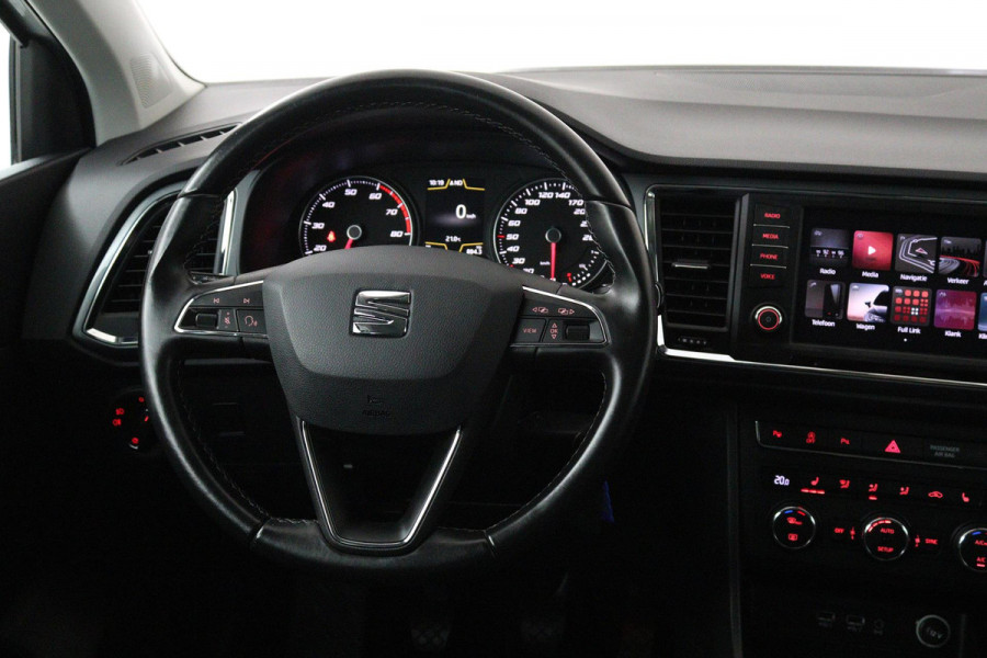 Seat Ateca 1.4 EcoTSI Style Business Intense (NAVIGATIE, TREKHAAK, CAMERA, STOELVERWARMING, LED)