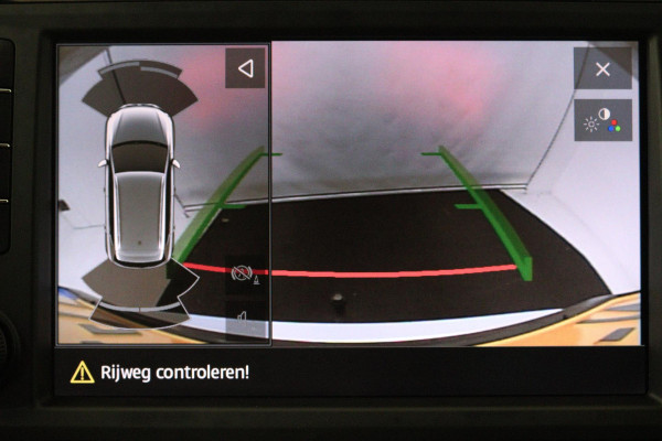 Seat Ateca 1.4 EcoTSI Style Business Intense (NAVIGATIE, TREKHAAK, CAMERA, STOELVERWARMING, LED)