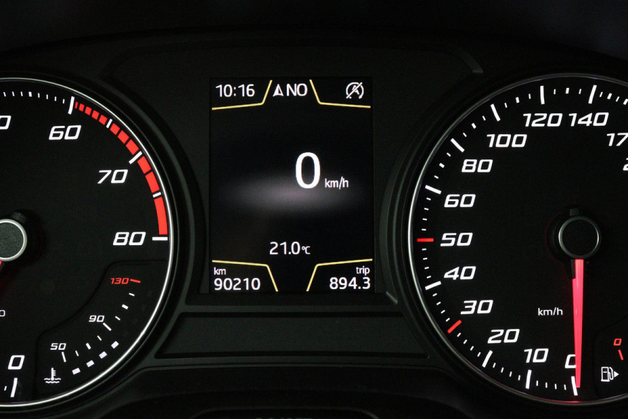 Seat Ateca 1.4 EcoTSI Style Business Intense (NAVIGATIE, TREKHAAK, CAMERA, STOELVERWARMING, LED)