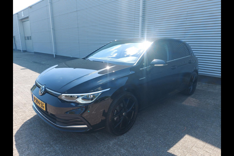 Volkswagen Golf 1.5 TSI Life Business