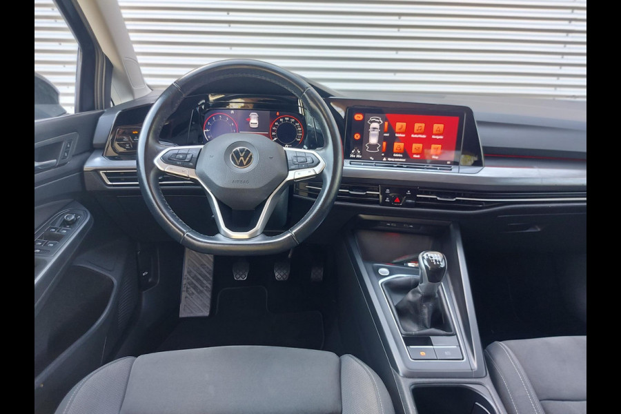 Volkswagen Golf 1.5 TSI Life Business
