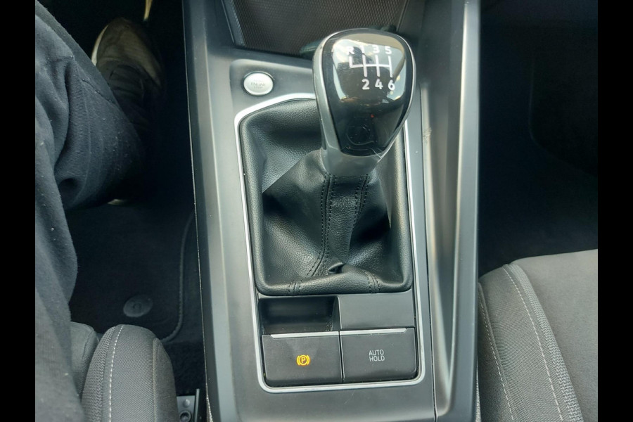 Volkswagen Golf 1.5 TSI Life Business