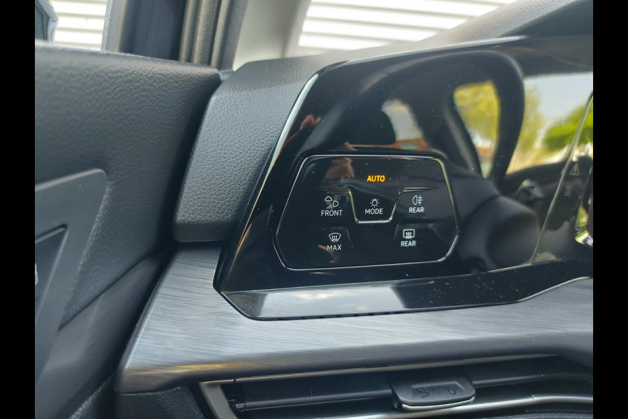 Volkswagen Golf 1.5 TSI Life Business
