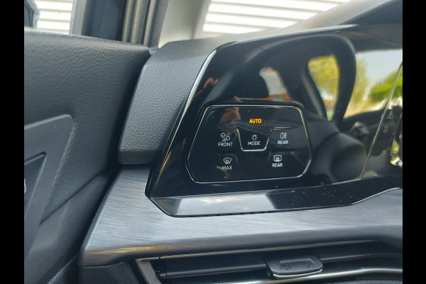Volkswagen Golf 1.5 TSI Life Business