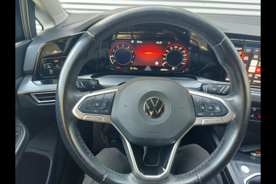 Volkswagen Golf 1.5 TSI Life Business
