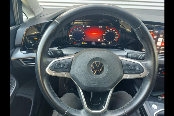 Volkswagen Golf 1.5 TSI Life Business