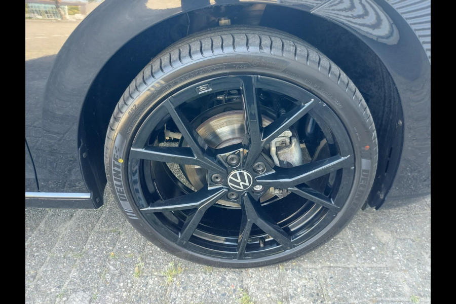 Volkswagen Golf 1.5 TSI Life Business
