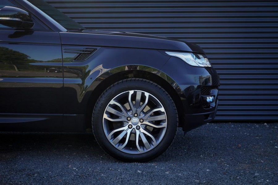 Land Rover Range Rover Sport 3.0 TDV6 HSE Dynamic / Pano / Carplay / Volledige Historie