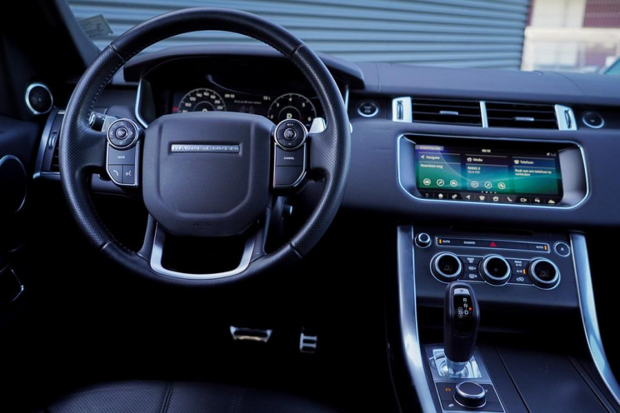 Land Rover Range Rover Sport 3.0 TDV6 HSE Dynamic / Pano / Carplay / Volledige Historie