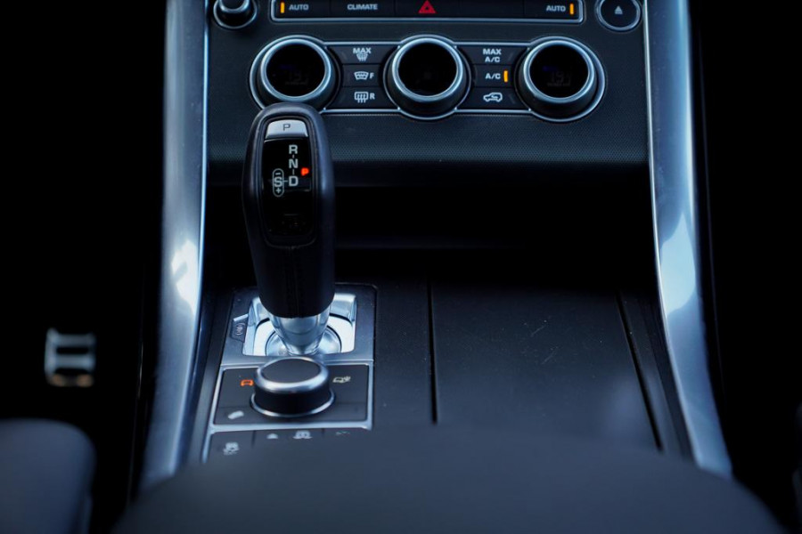 Land Rover Range Rover Sport 3.0 TDV6 HSE Dynamic / Pano / Carplay / Volledige Historie