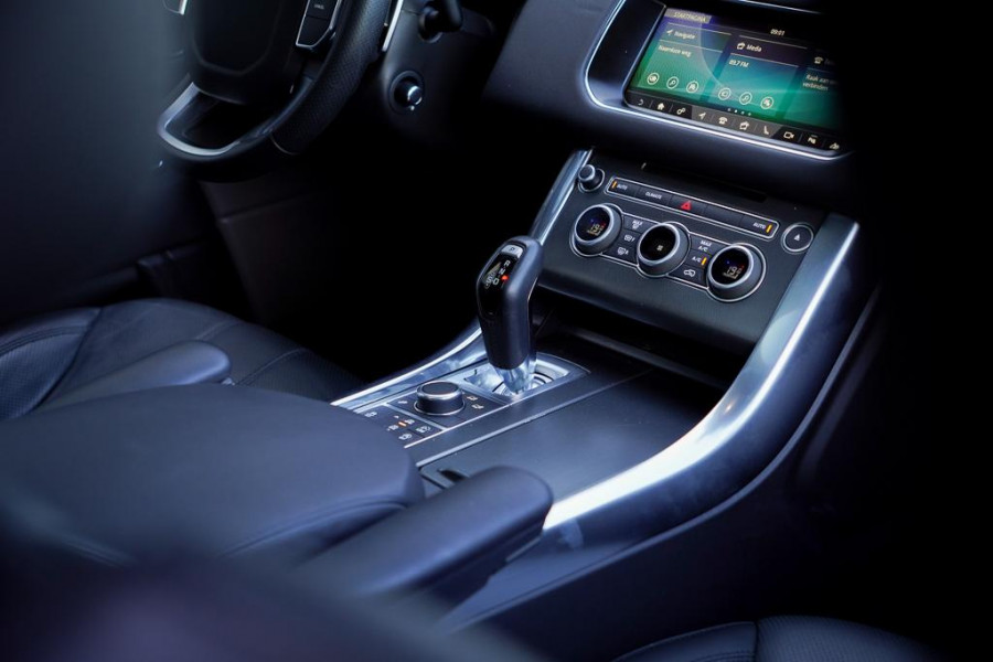 Land Rover Range Rover Sport 3.0 TDV6 HSE Dynamic / Pano / Carplay / Volledige Historie