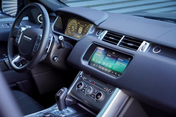 Land Rover Range Rover Sport 3.0 TDV6 HSE Dynamic / Pano / Carplay / Volledige Historie