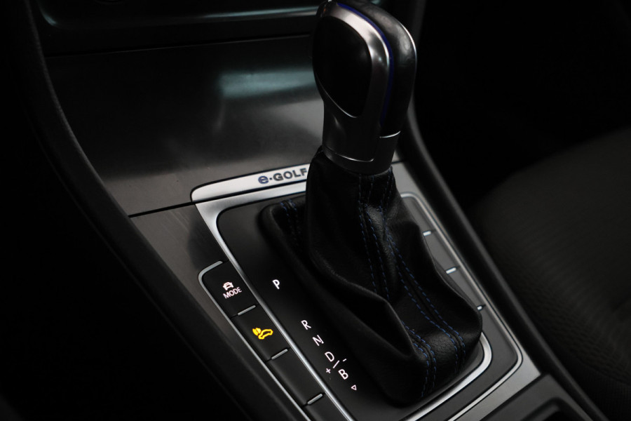 Volkswagen e-Golf e-Golf Automaat, Virtual, Climate,