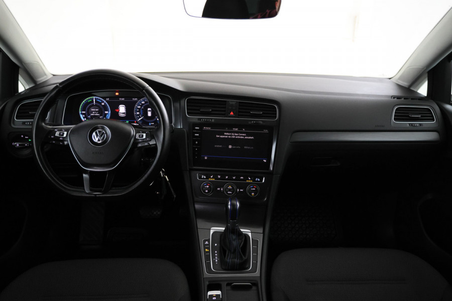 Volkswagen e-Golf e-Golf Automaat, Virtual, Climate,