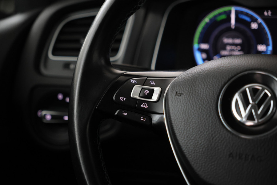 Volkswagen e-Golf e-Golf Automaat, Virtual, Climate,