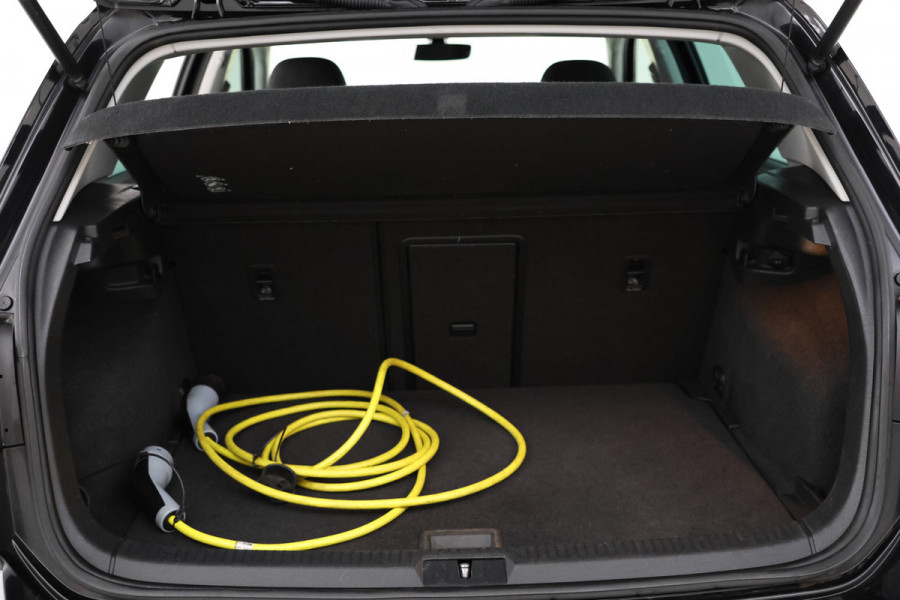 Volkswagen e-Golf e-Golf Automaat, Virtual, Climate,